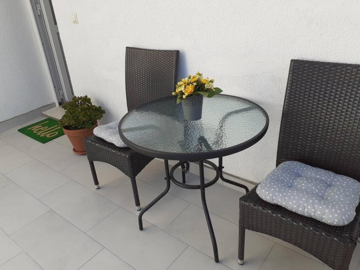 Apartment & Rooms Riva Vodice Bagian luar foto